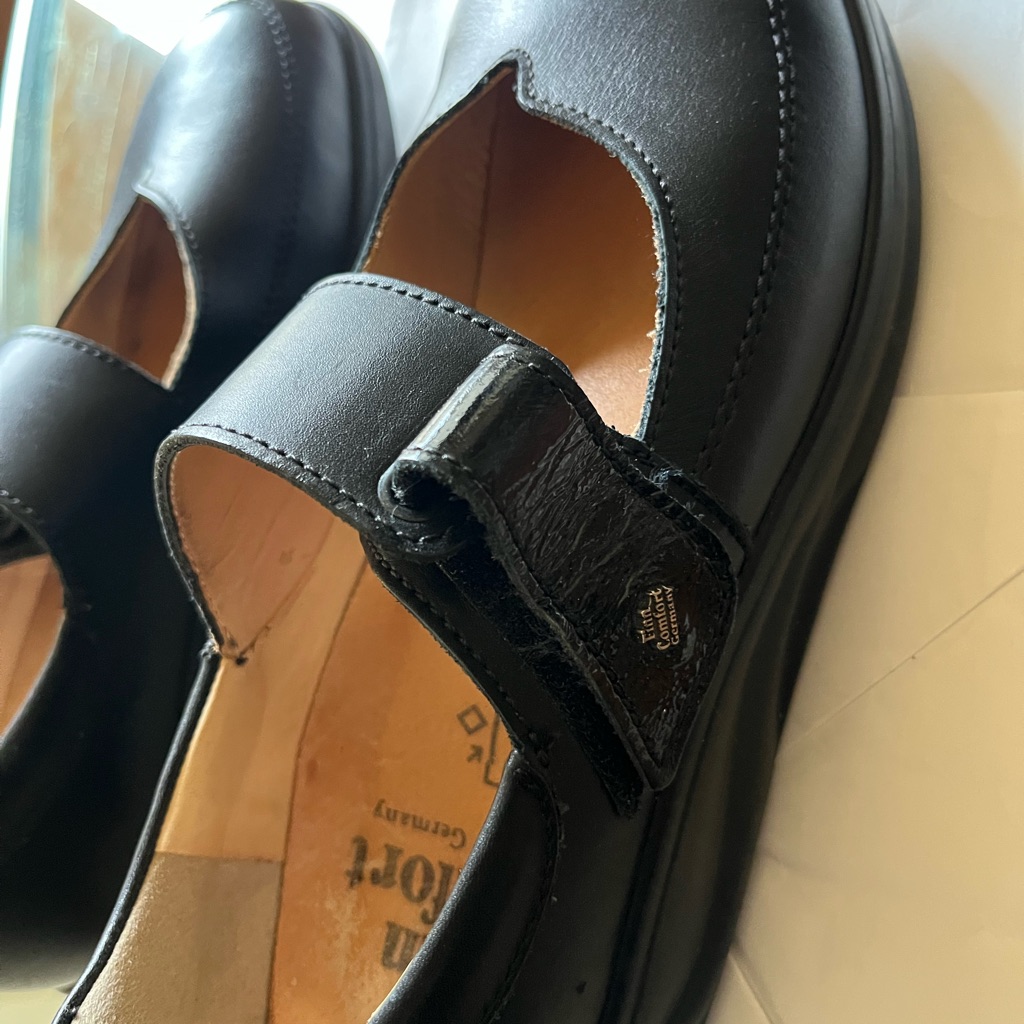 Great Buy! Finn Comfort Nagasaki. Shoe Fits Size 8 Medium Foot. Comfortable